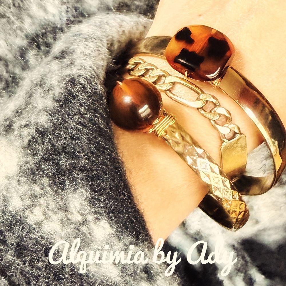 BALTIC AMBER AND TORTOISE GOLD CHUNKY BANGLE BRACELET STACK